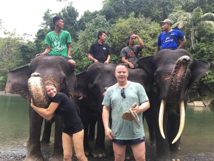 Sama Sama Homestay & Trekking Only Stay Here Book Trekking And Transport With Us Bukit Lawang Eksteriør bilde