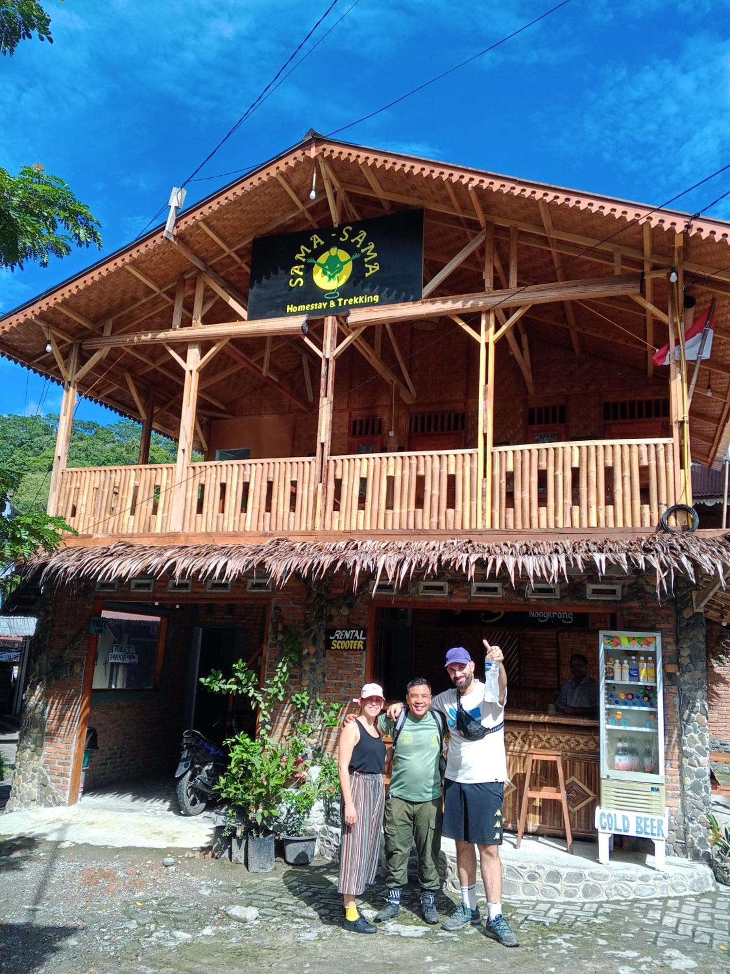 Sama Sama Homestay & Trekking Only Stay Here Book Trekking And Transport With Us Bukit Lawang Eksteriør bilde