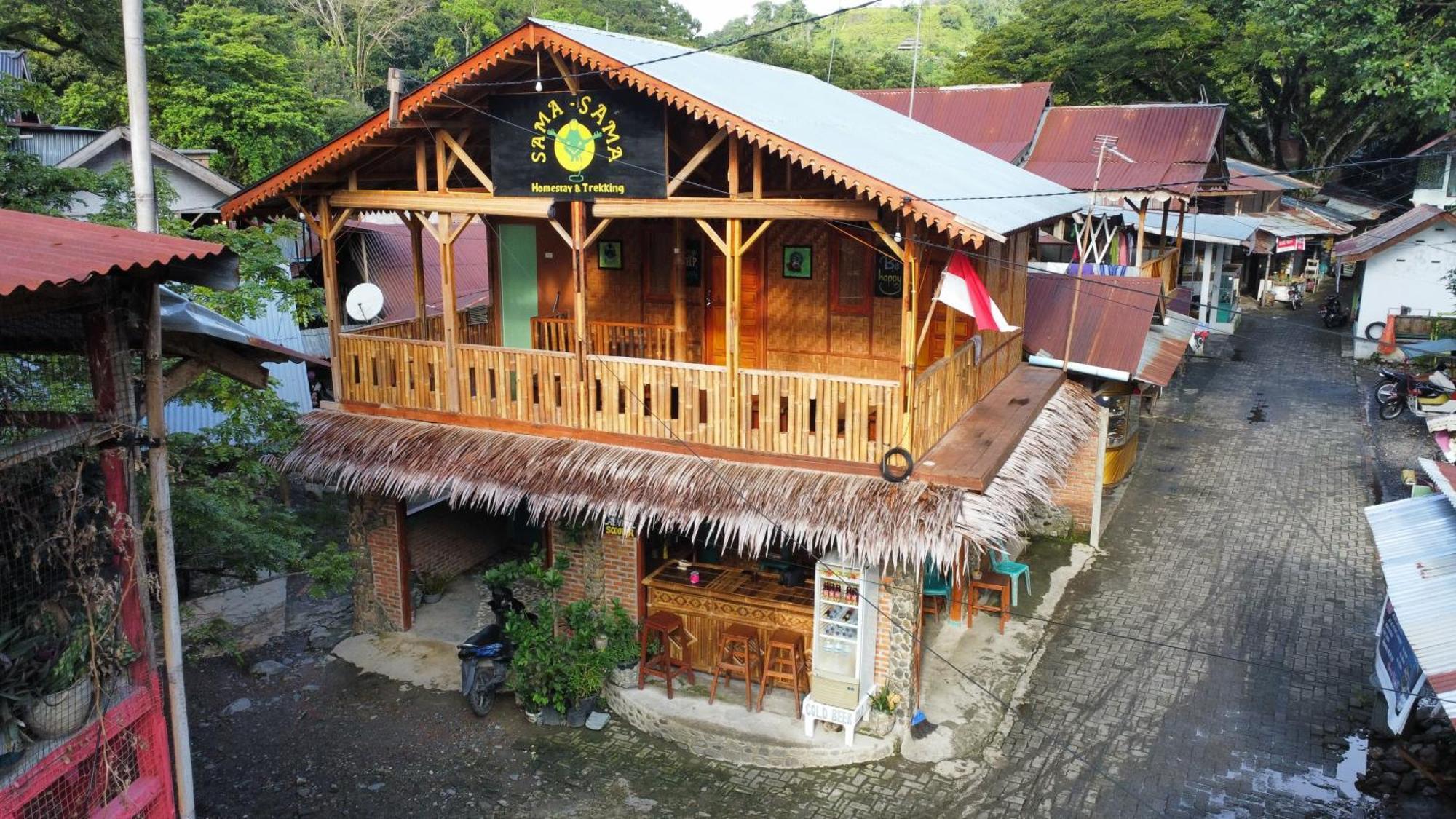 Sama Sama Homestay & Trekking Only Stay Here Book Trekking And Transport With Us Bukit Lawang Eksteriør bilde