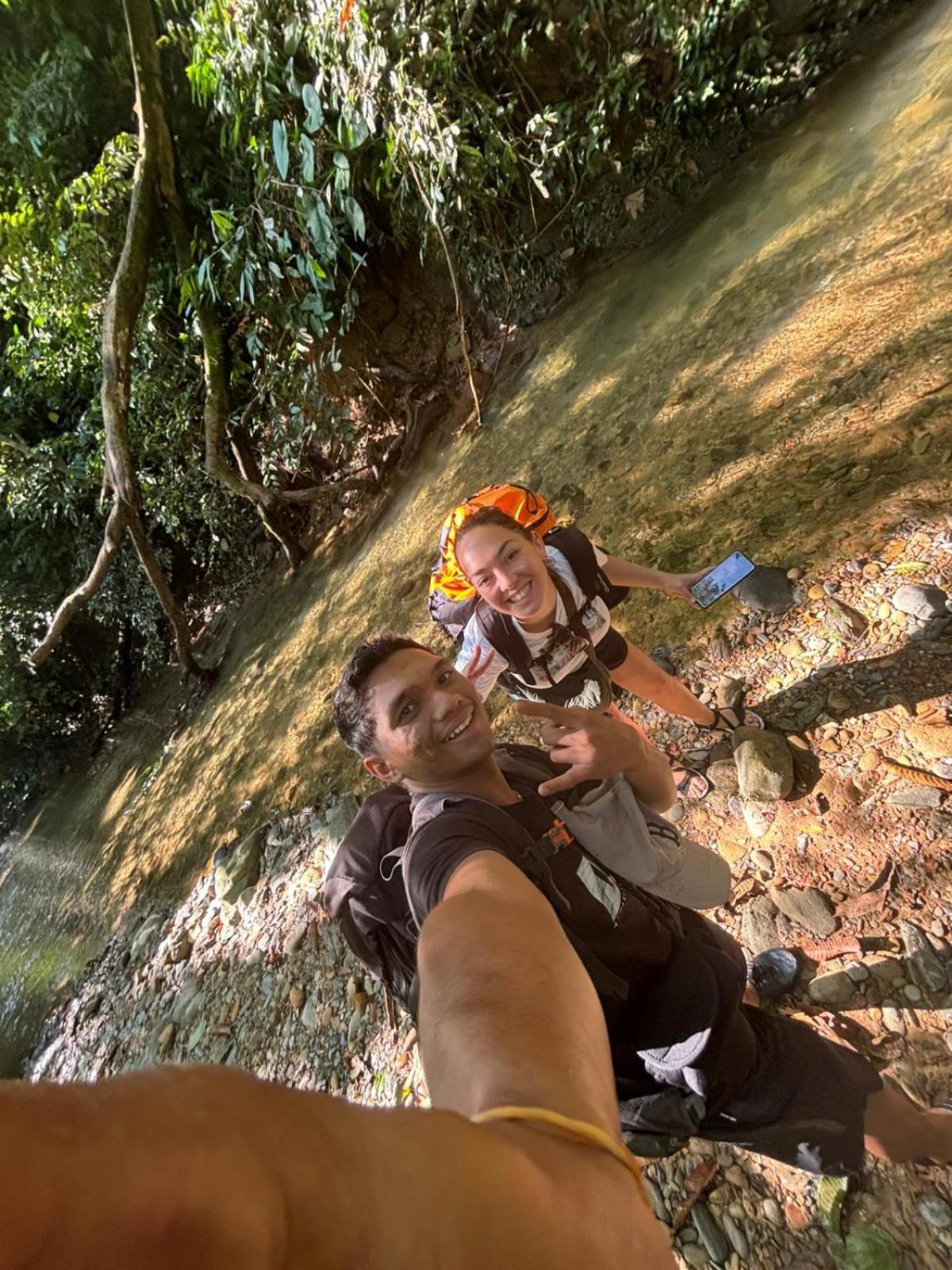 Sama Sama Homestay & Trekking Only Stay Here Book Trekking And Transport With Us Bukit Lawang Eksteriør bilde