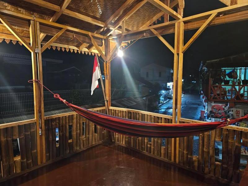 Sama Sama Homestay & Trekking Only Stay Here Book Trekking And Transport With Us Bukit Lawang Eksteriør bilde