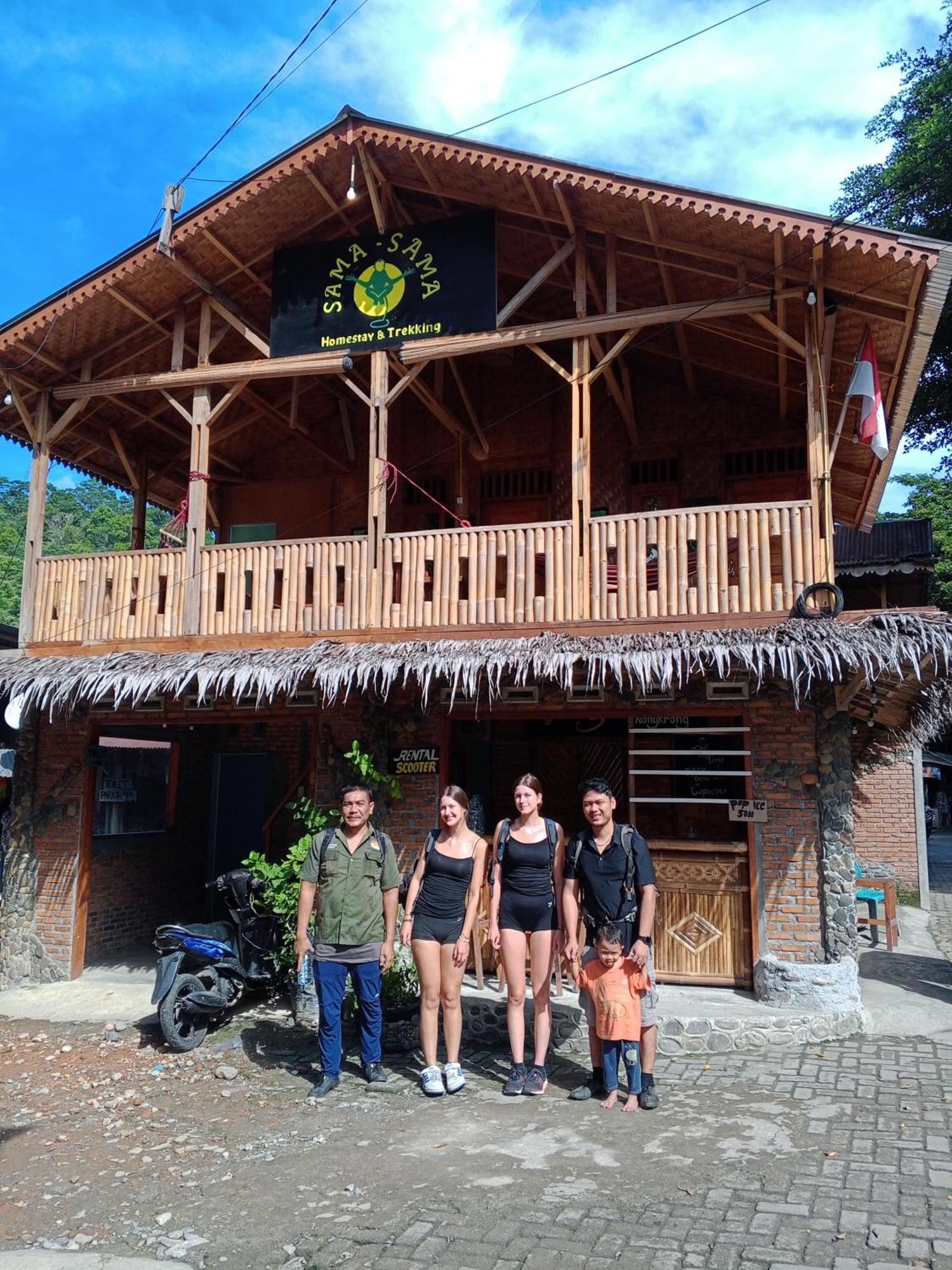 Sama Sama Homestay & Trekking Only Stay Here Book Trekking And Transport With Us Bukit Lawang Eksteriør bilde